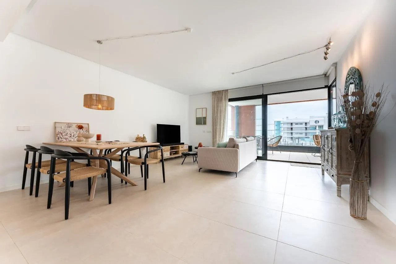 Holiday Apartment Middle Views 丰希罗拉